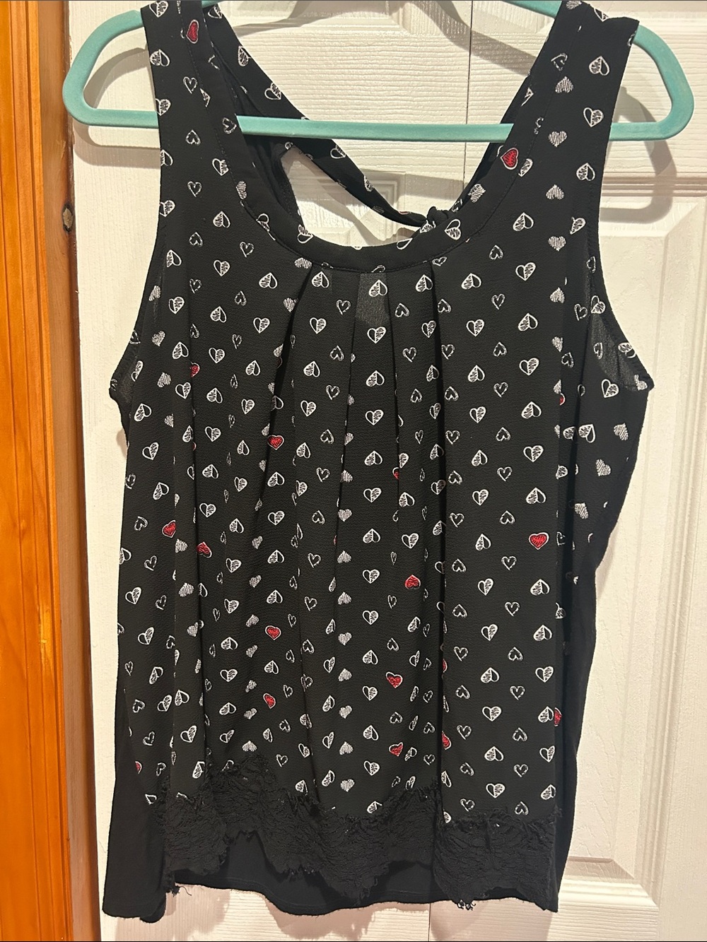 Black Heart-Print Lace-Hem Camisole - Brand Unknown
